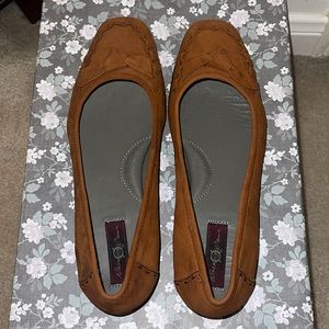 Women’s Born Crown “Calyx” Flats in Amber (7.5)